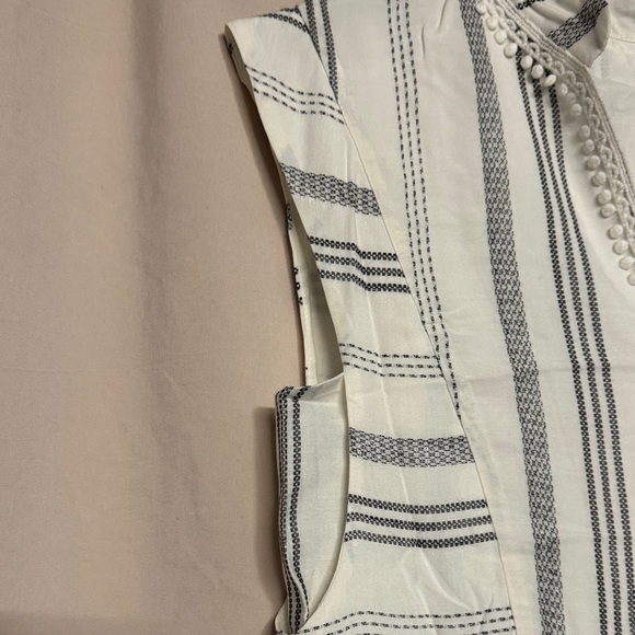 Vineyard Vines Mini Pom Stripe Cover Up Dress, Size XS, Color White/Black - Picture 6 of 14